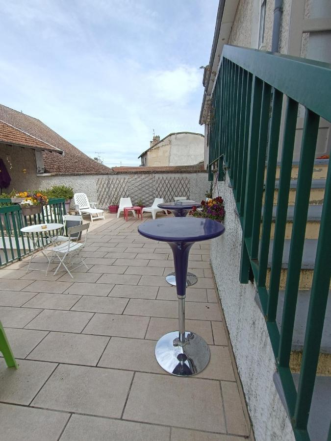 Hotel De France La Tour-du-Pin Exterior photo
